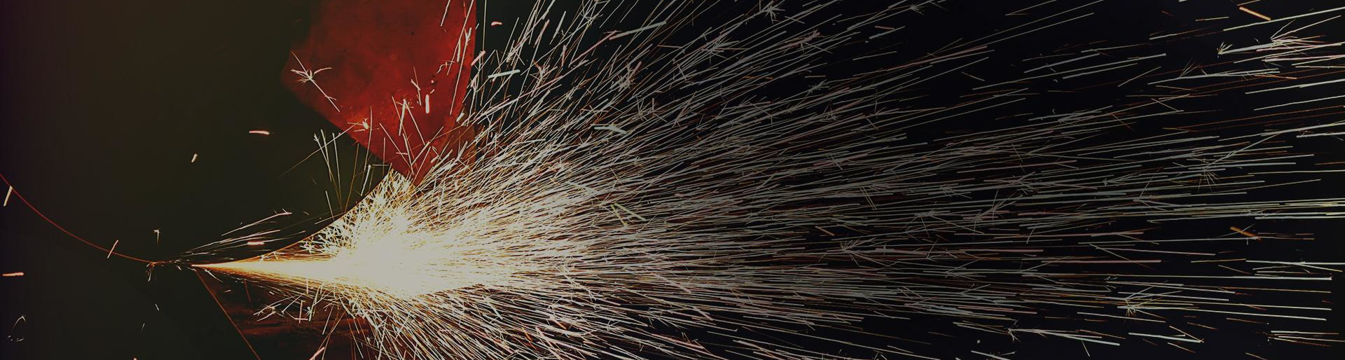 Slajd 2 - piła tnąca metal